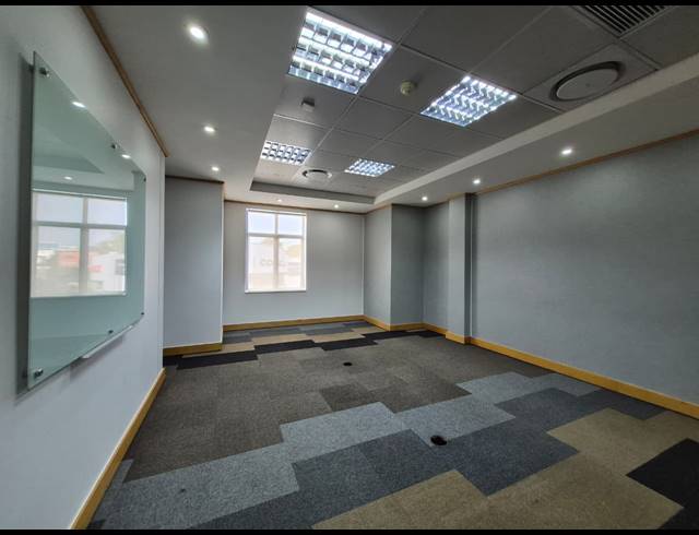 3,495M² OFFICE TO LET IN ILLOVO